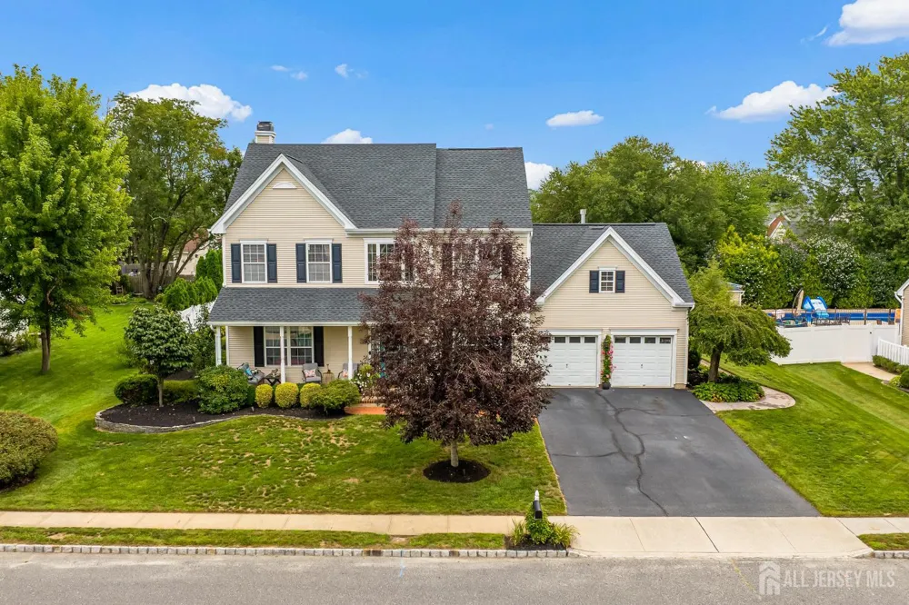 31 Woodstown Drive Freehold, NJ 07728