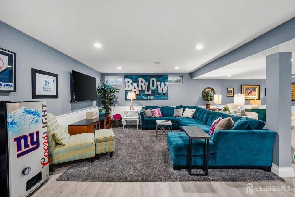 31 Woodstown Drive Freehold, NJ 07728