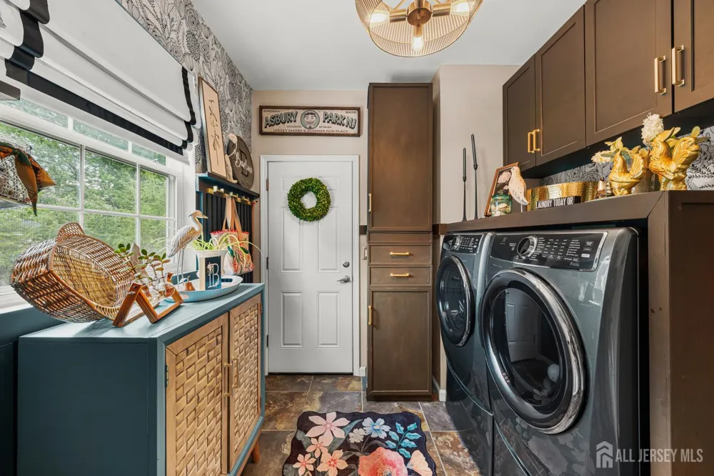 31 Woodstown Drive Freehold, NJ 07728