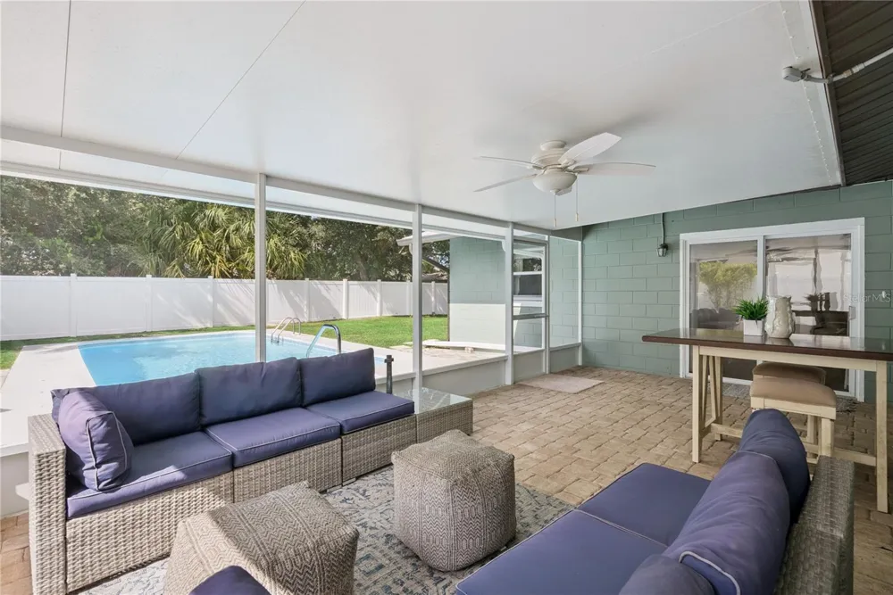 3020 NICHOLSON DRIVE Winter Park, FL 32792