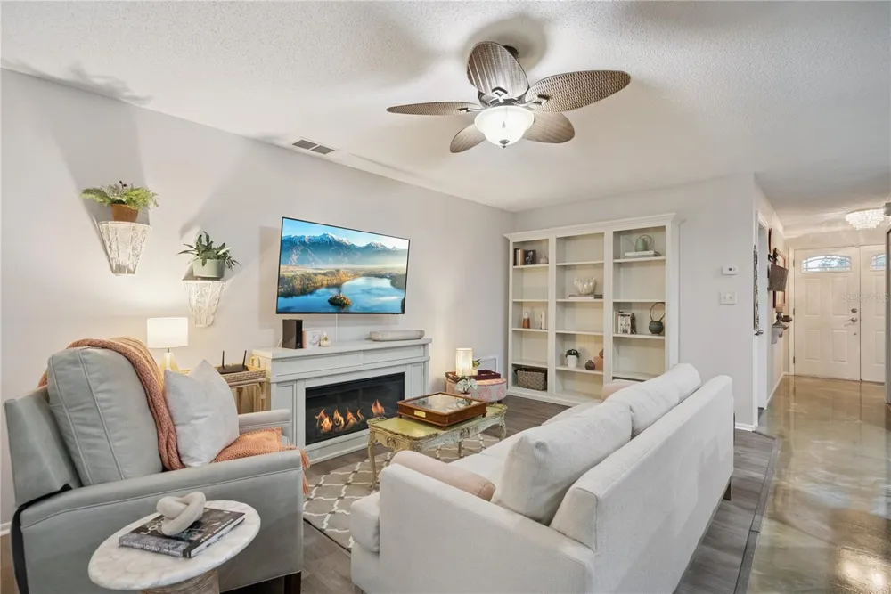 3020 NICHOLSON DRIVE Winter Park, FL 32792