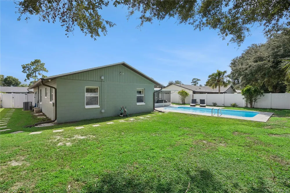 3020 NICHOLSON DRIVE Winter Park, FL 32792