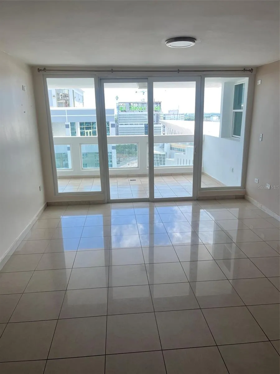 576 AVENIDA ARTERIAL B #1804 San Juan, PR 00918