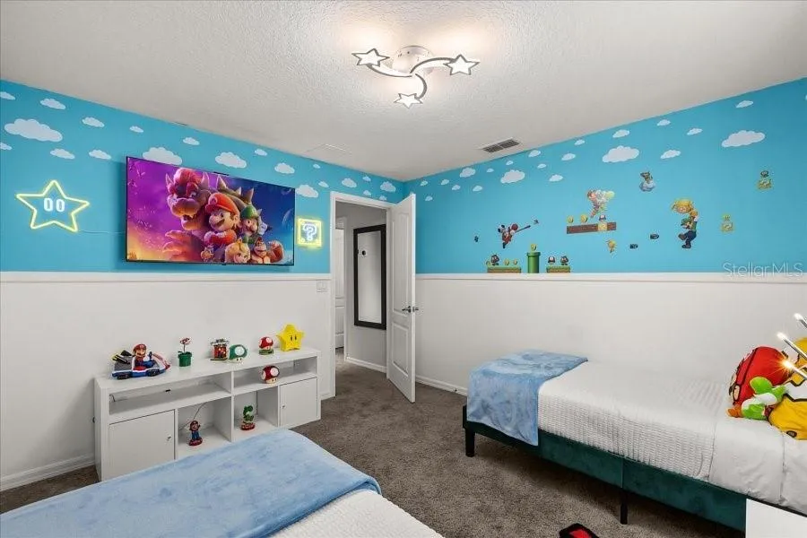 8990 CUBAN PALM ROAD Kissimmee, FL 34747