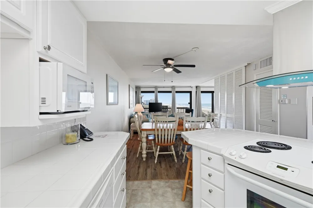 15340 Leeward Drive #306 Corpus Christi, TX 78418