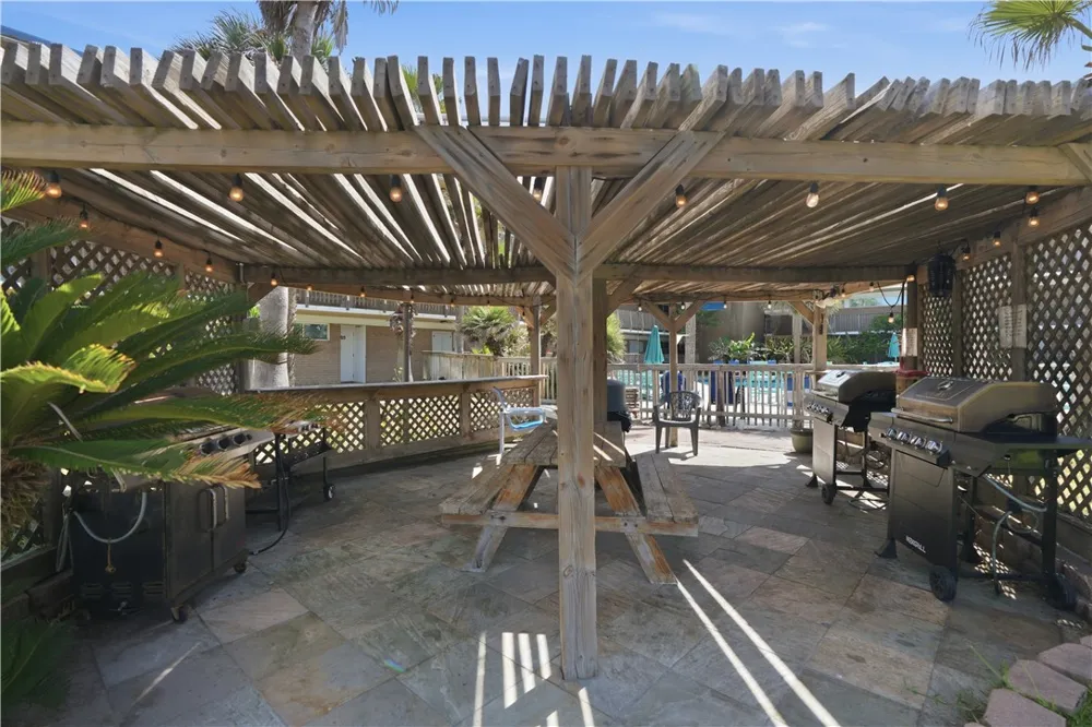15340 Leeward Drive #306 Corpus Christi, TX 78418
