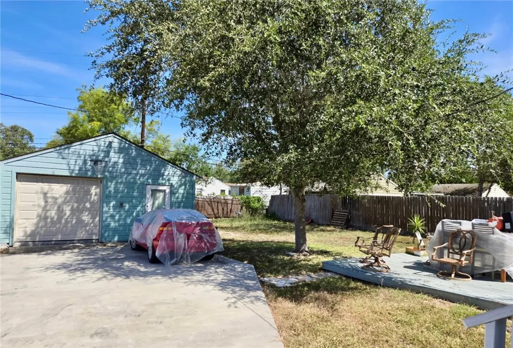 1034 Harrison Corpus Christi, TX 78404
