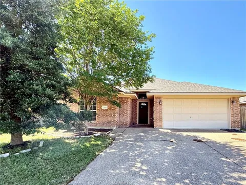 1019 Emerald Dove Avenue