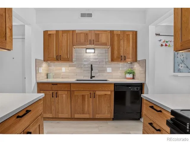 500 Manhattan Drive #D10 Boulder, CO 80303