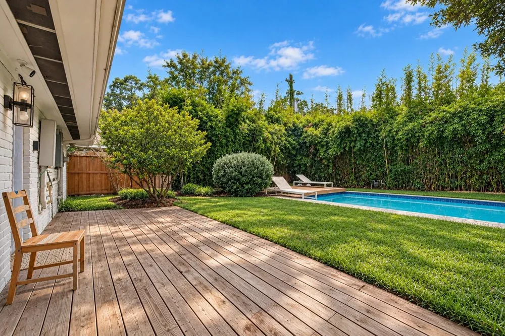 10819 Oasis Drive Houston, TX 77096