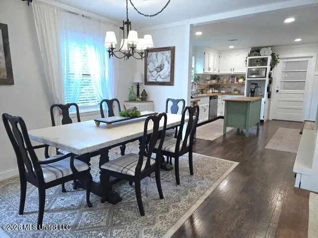 220 W Batson Avenue Wiggins, MS 39577