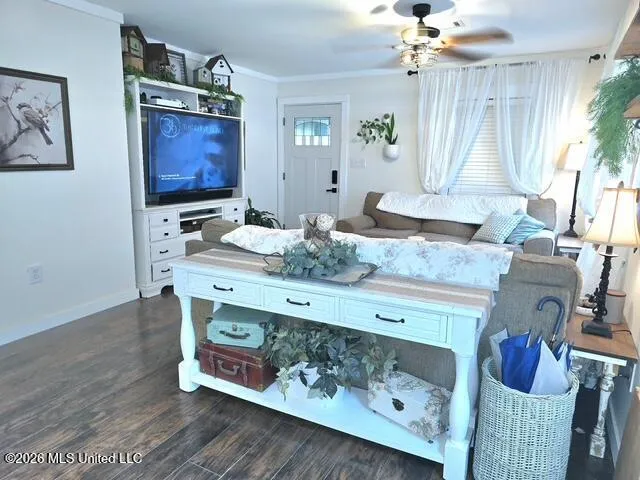 220 W Batson Avenue Wiggins, MS 39577