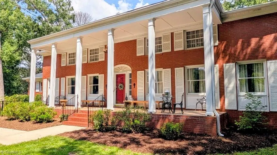 201 S Main Street Mount Gilead, NC 27306