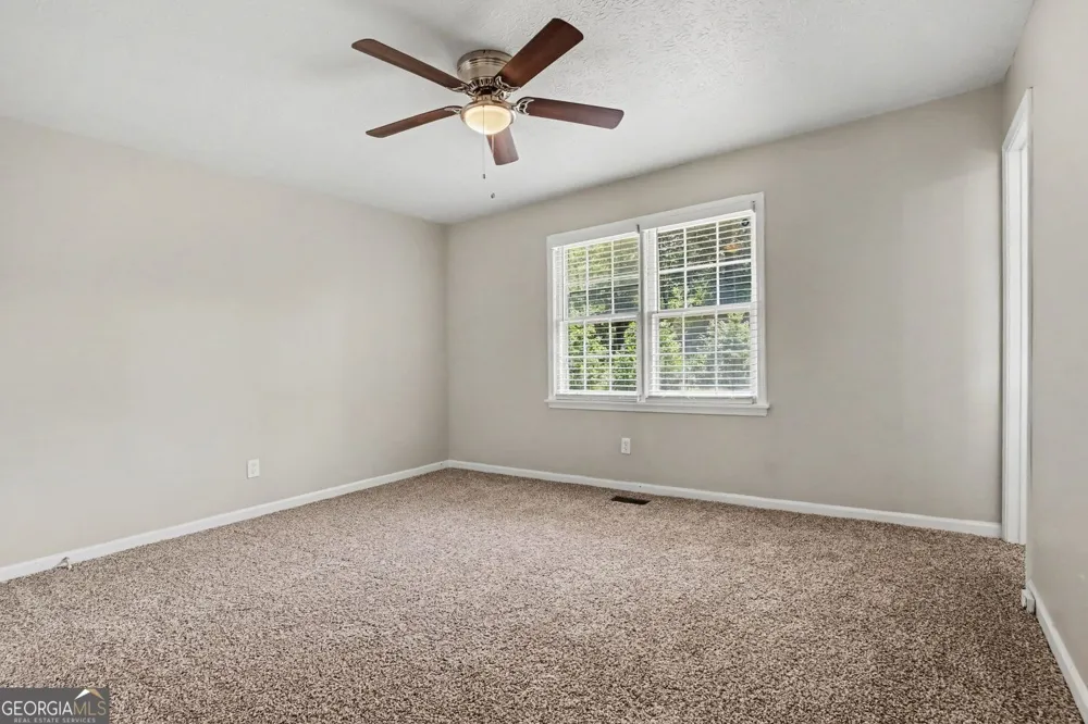 50 Freestone DR Newnan, GA 30265