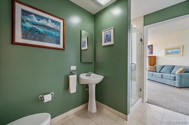 300 W 11th Avenue #18C Denver, CO 80204