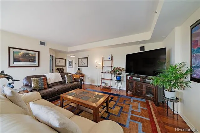 300 W 11th Avenue #18C Denver, CO 80204