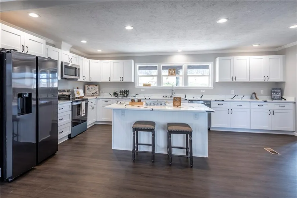 121 Haley Mountain Road Talking Rock, GA 30275