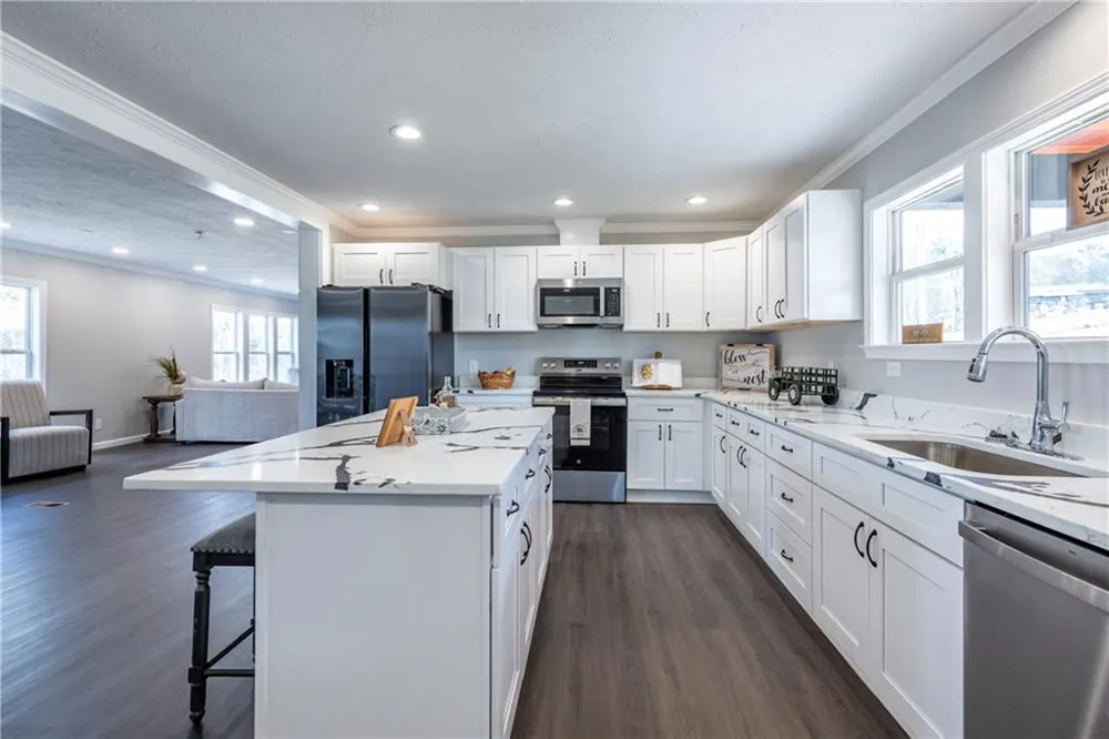 121 Haley Mountain Road Talking Rock, GA 30275