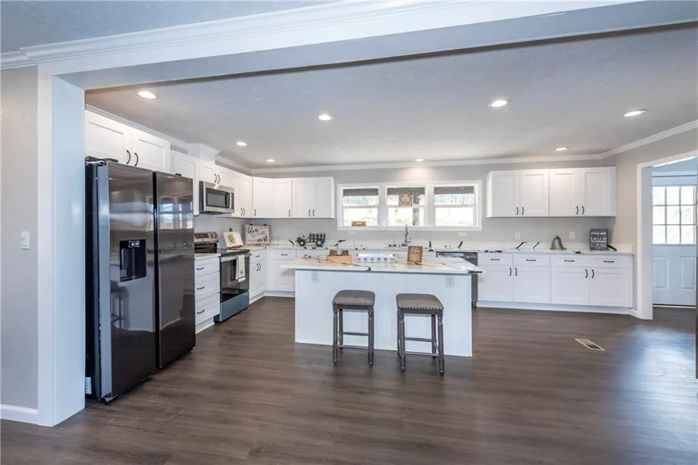 121 Haley Mountain Road Talking Rock, GA 30275
