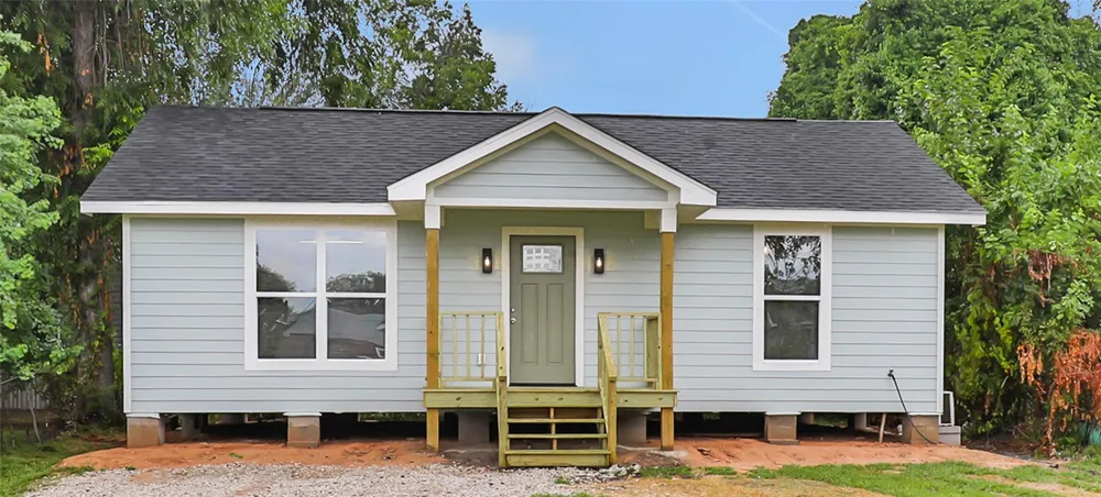 202 N 3rd Street Highlands, TX 77562