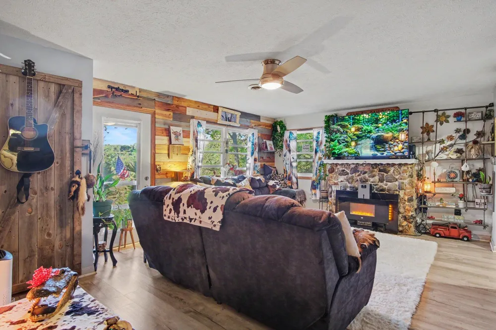 3936 Truesdale Street Newaygo, MI 49337