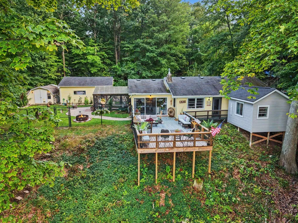 3936 Truesdale Street Newaygo, MI 49337