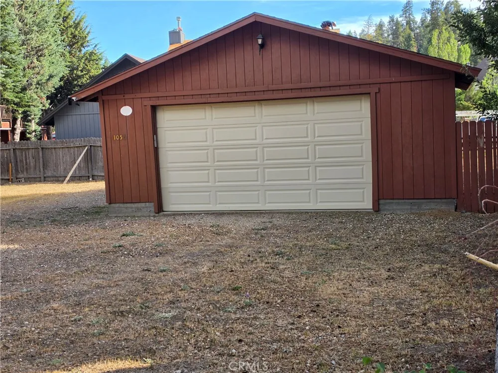 1056 Cherokee Street Fawnskin, CA 92333