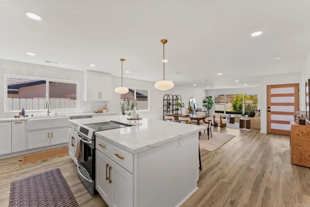 5747 Bounty Street San Diego, CA 92120