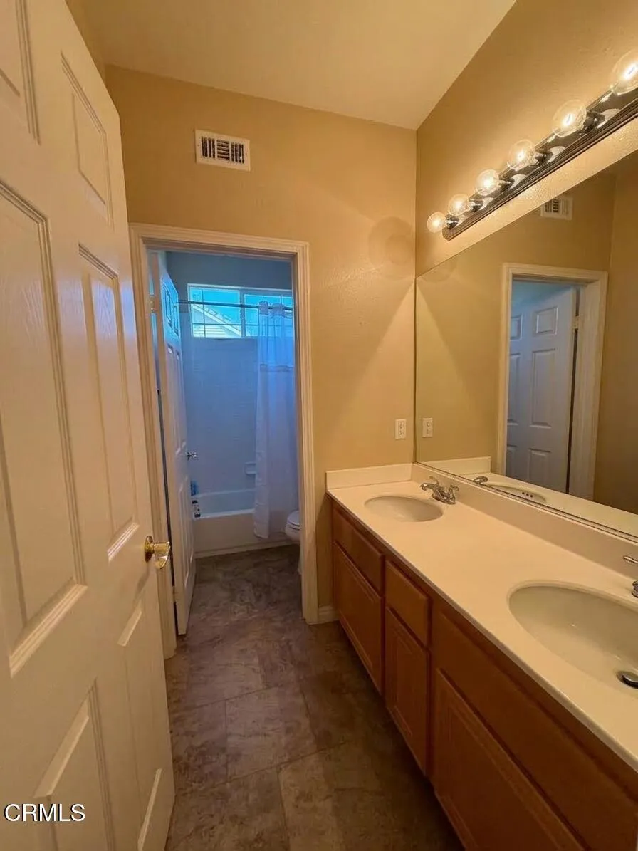 388 Village Commons Boulevard Camarillo, CA 93012