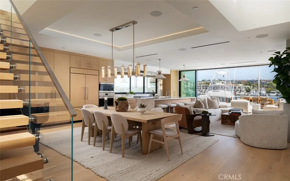 642 Via Lido Nord Newport Beach, CA 92663