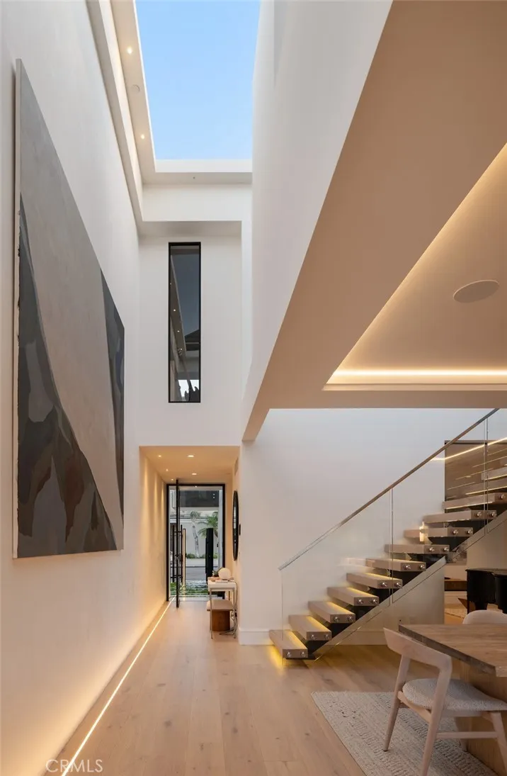 642 Via Lido Nord Newport Beach, CA 92663