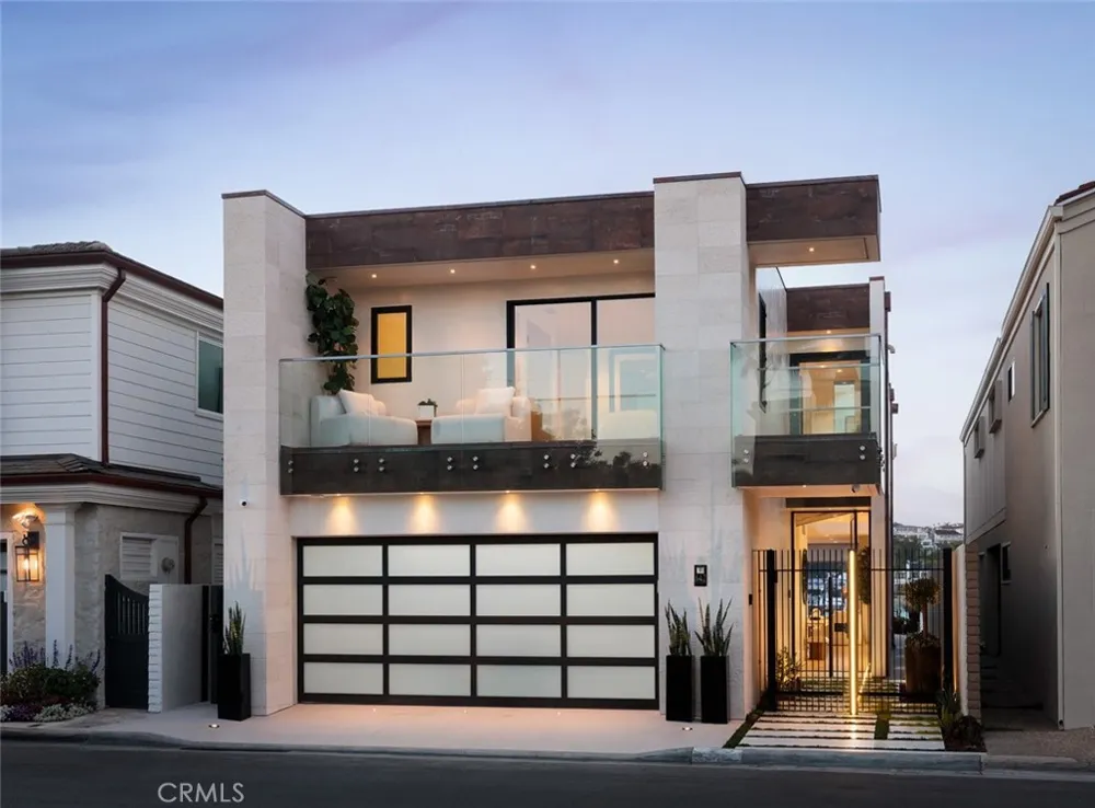 642 Via Lido Nord Newport Beach, CA 92663