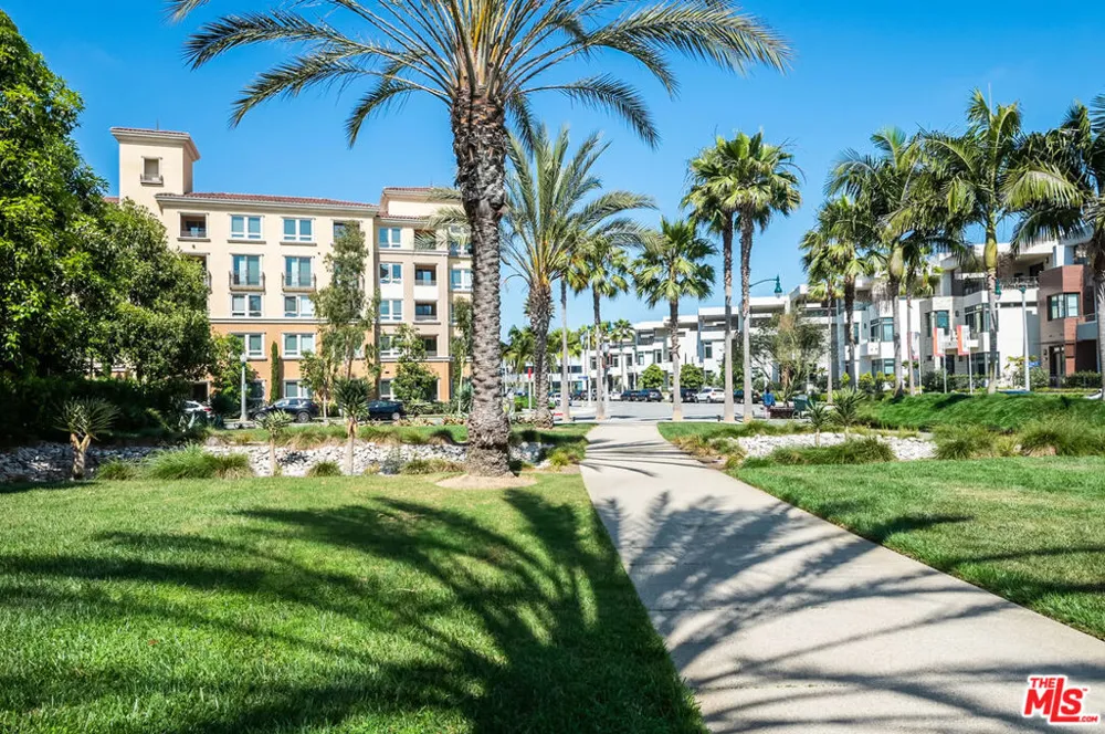12658 Sandhill Lane #1 Playa Vista, CA 90094