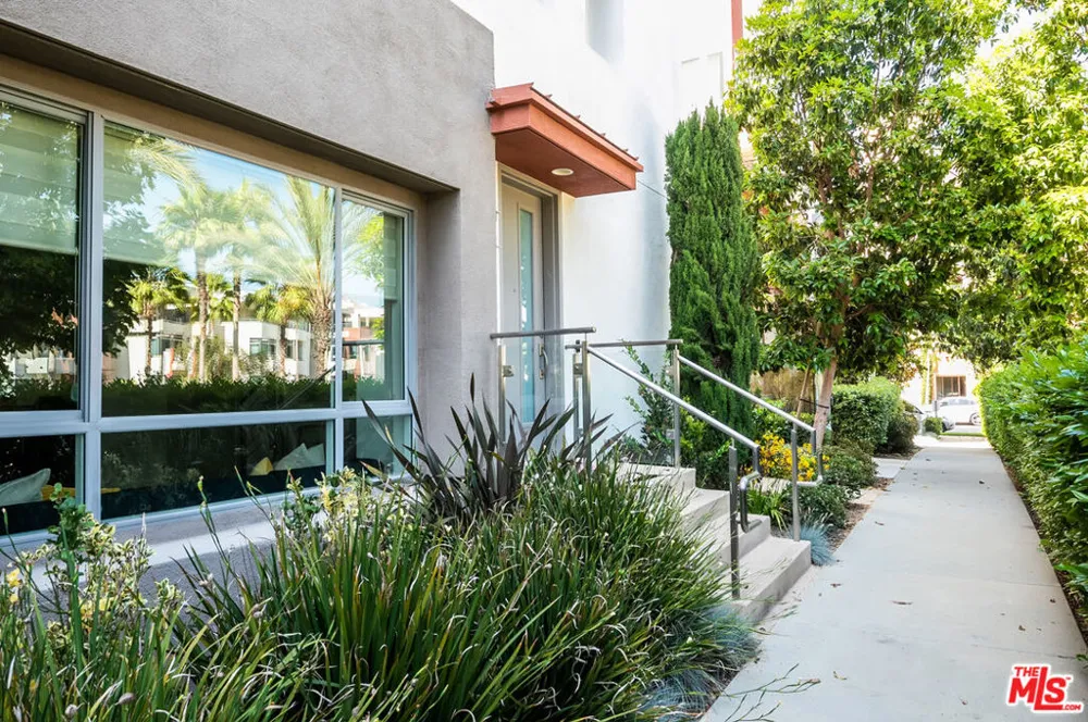 12658 Sandhill Lane #1 Playa Vista, CA 90094