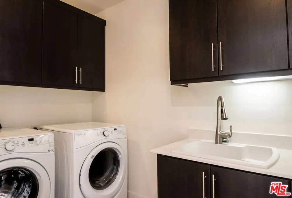 12658 Sandhill Lane #1 Playa Vista, CA 90094