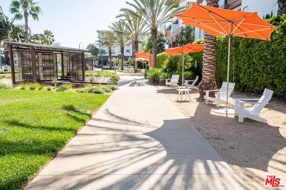 12658 Sandhill Lane #1 Playa Vista, CA 90094