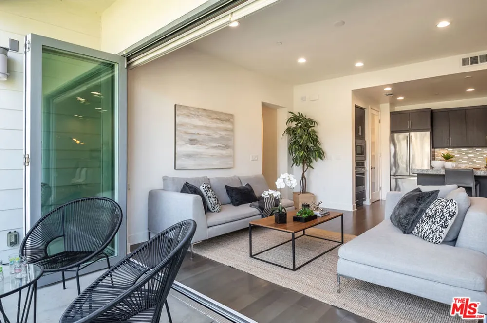 12658 Sandhill Lane #1 Playa Vista, CA 90094