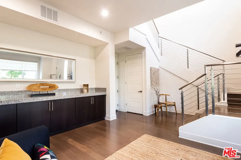 12658 Sandhill Lane #1 Playa Vista, CA 90094
