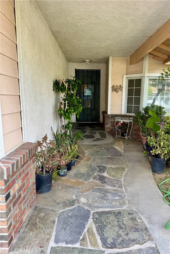 6217 Anastasia Simi Valley, CA 93063