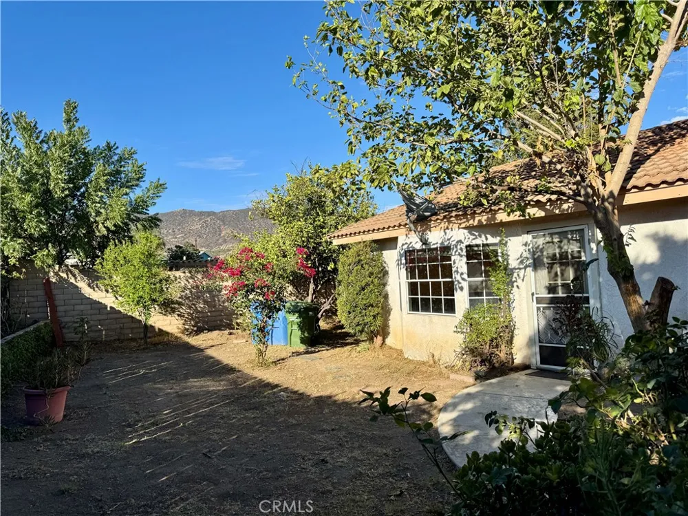 6217 Anastasia Simi Valley, CA 93063