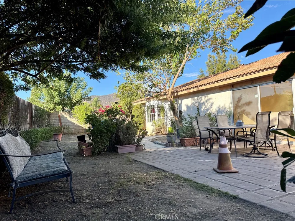 6217 Anastasia Simi Valley, CA 93063