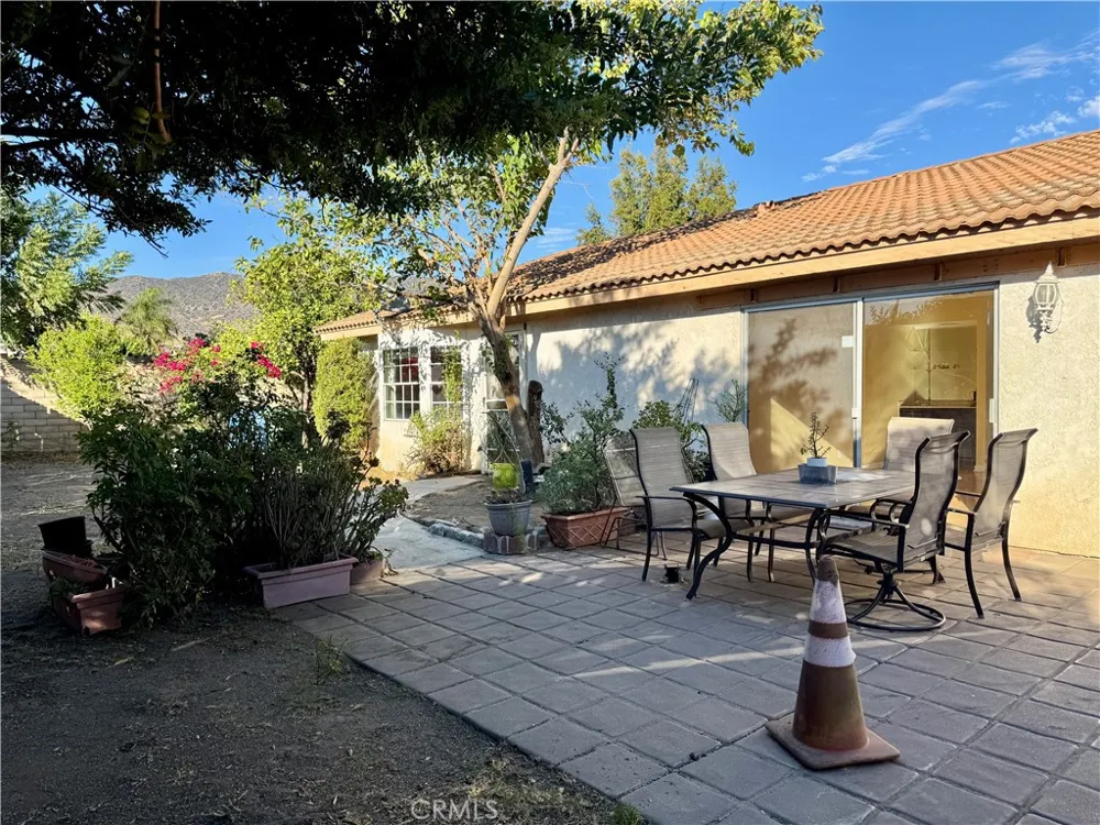 6217 Anastasia Simi Valley, CA 93063