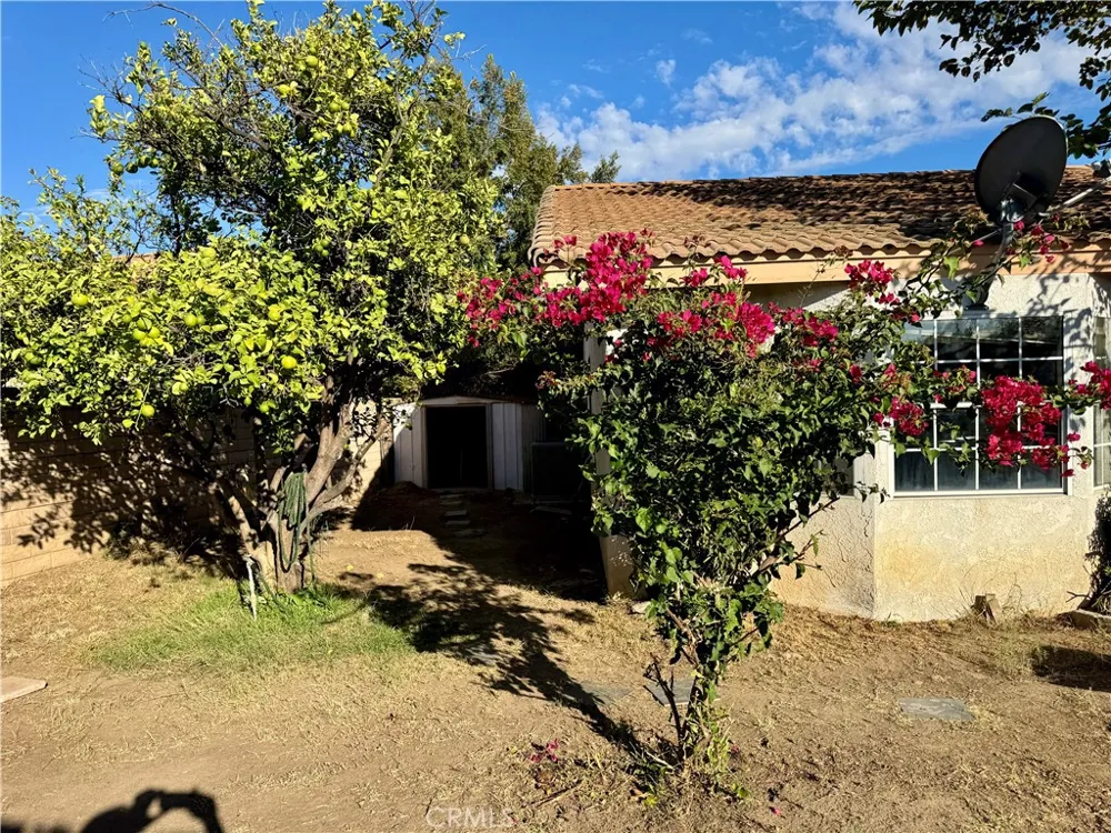 6217 Anastasia Simi Valley, CA 93063