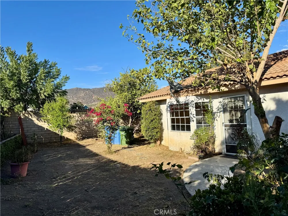 6217 Anastasia Simi Valley, CA 93063