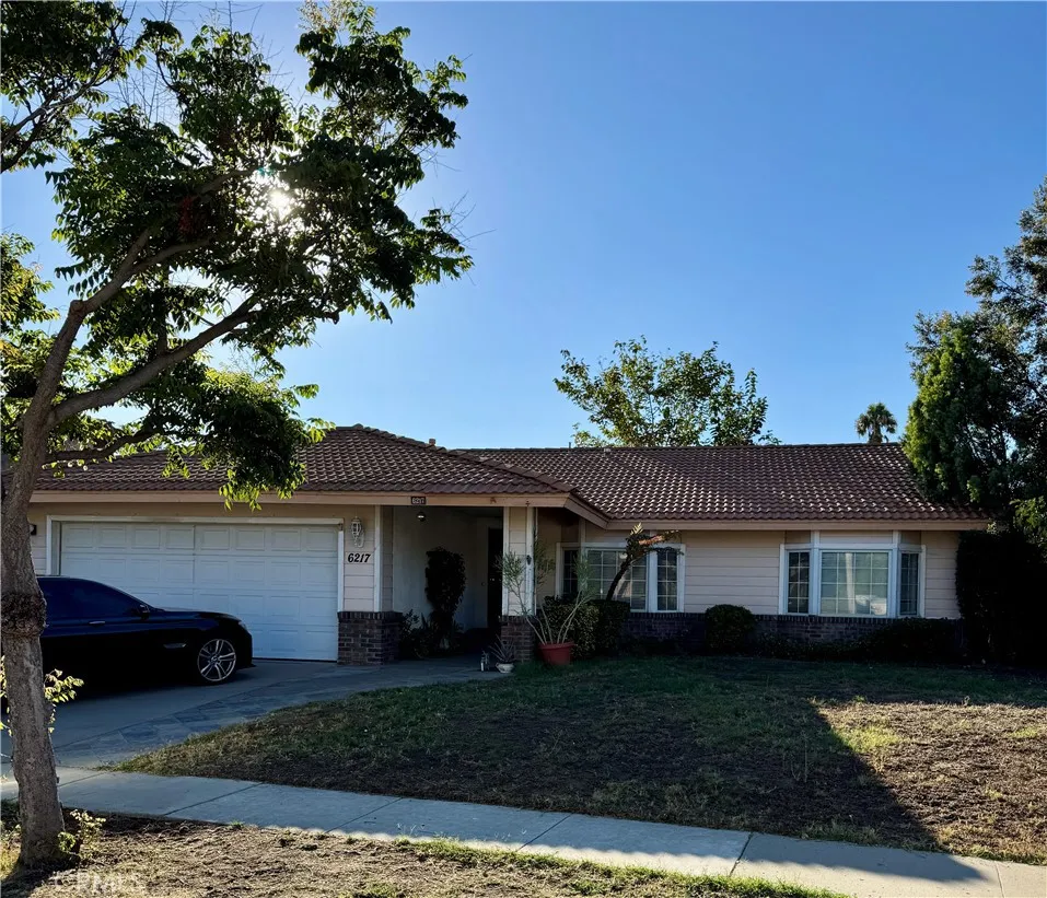 6217 Anastasia Simi Valley, CA 93063