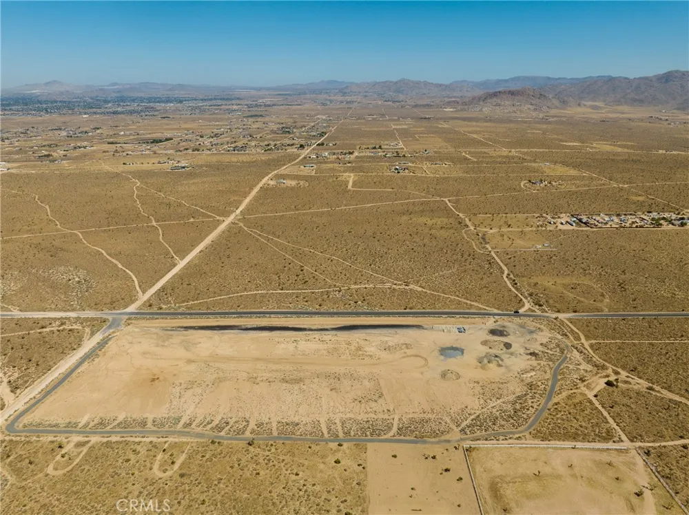 23854 Ocotillo Apple Valley, CA 92308