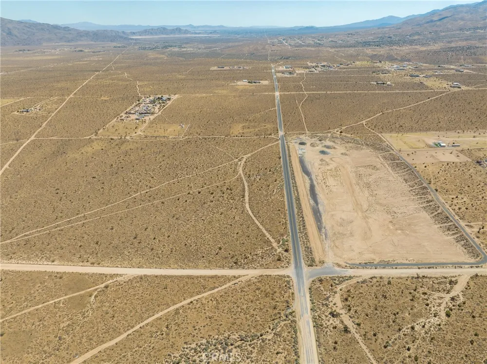23854 Ocotillo Apple Valley, CA 92308