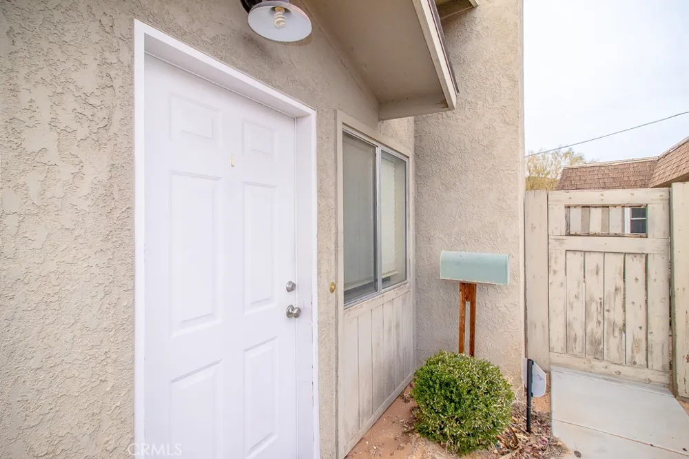 20376 Tonawanda Apple Valley, CA 92307