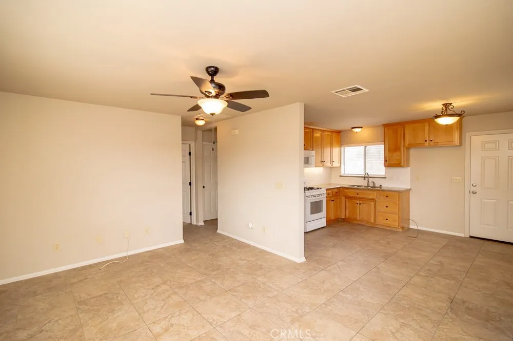 20376 Tonawanda Apple Valley, CA 92307