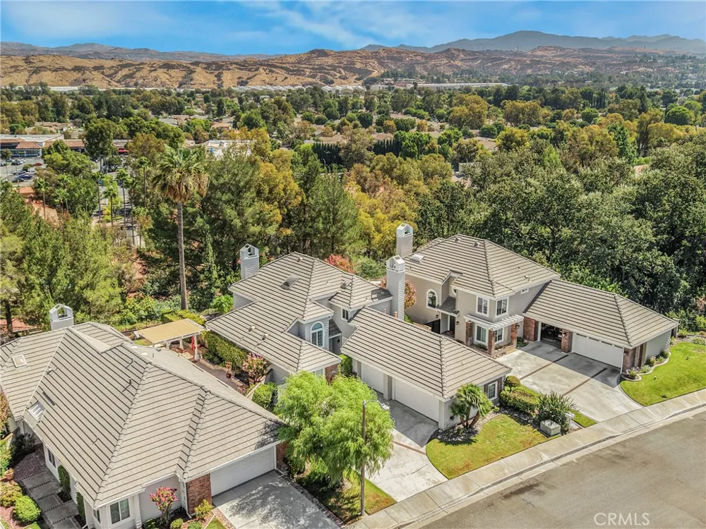 25906 Bellis Drive Valencia, CA 91355